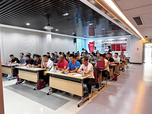 走近“刮刮乐”相聚梦工厂——烟台福彩观摩团见证刮刮乐印制全过程